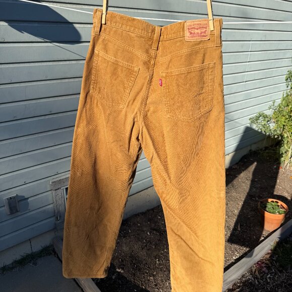 Levi's Women's Mid Rise '94 Baggy Corduroy Pants - Picture 5 of 5